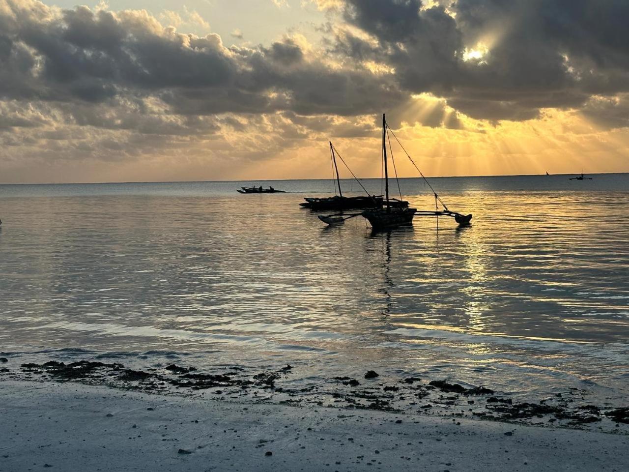 Villa Serenity, Tanzania Unforgettable Паже Екстериор снимка